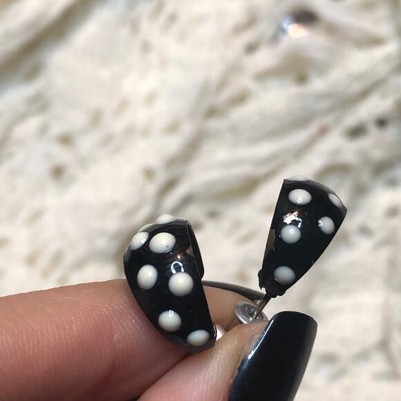 Black & White Textured Bump Polka-Dot Crescent Shaped Earrings - Picture 5 of 7
